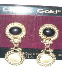 Black gold plated earrings